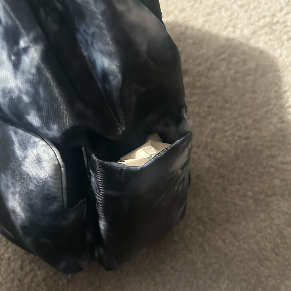 Claire’s Drawstring Backpack NWT - Picture 5 of 5